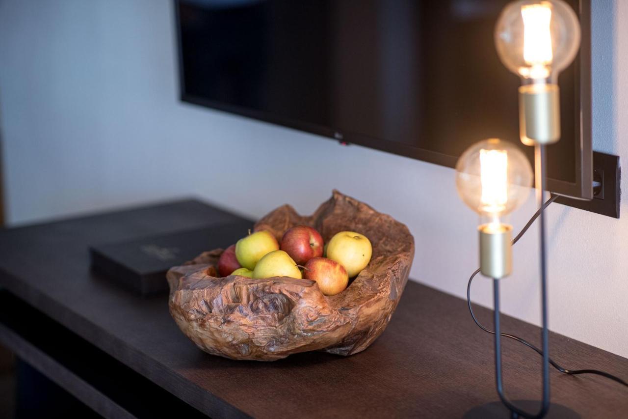 Hotel Finkenhof - Feel At Home Schenna Ngoại thất bức ảnh