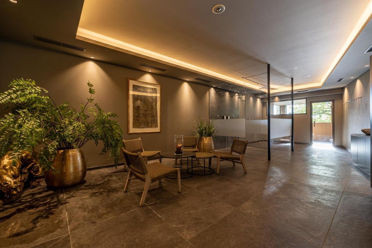 Hotel Finkenhof - Feel At Home Schenna Ngoại thất bức ảnh