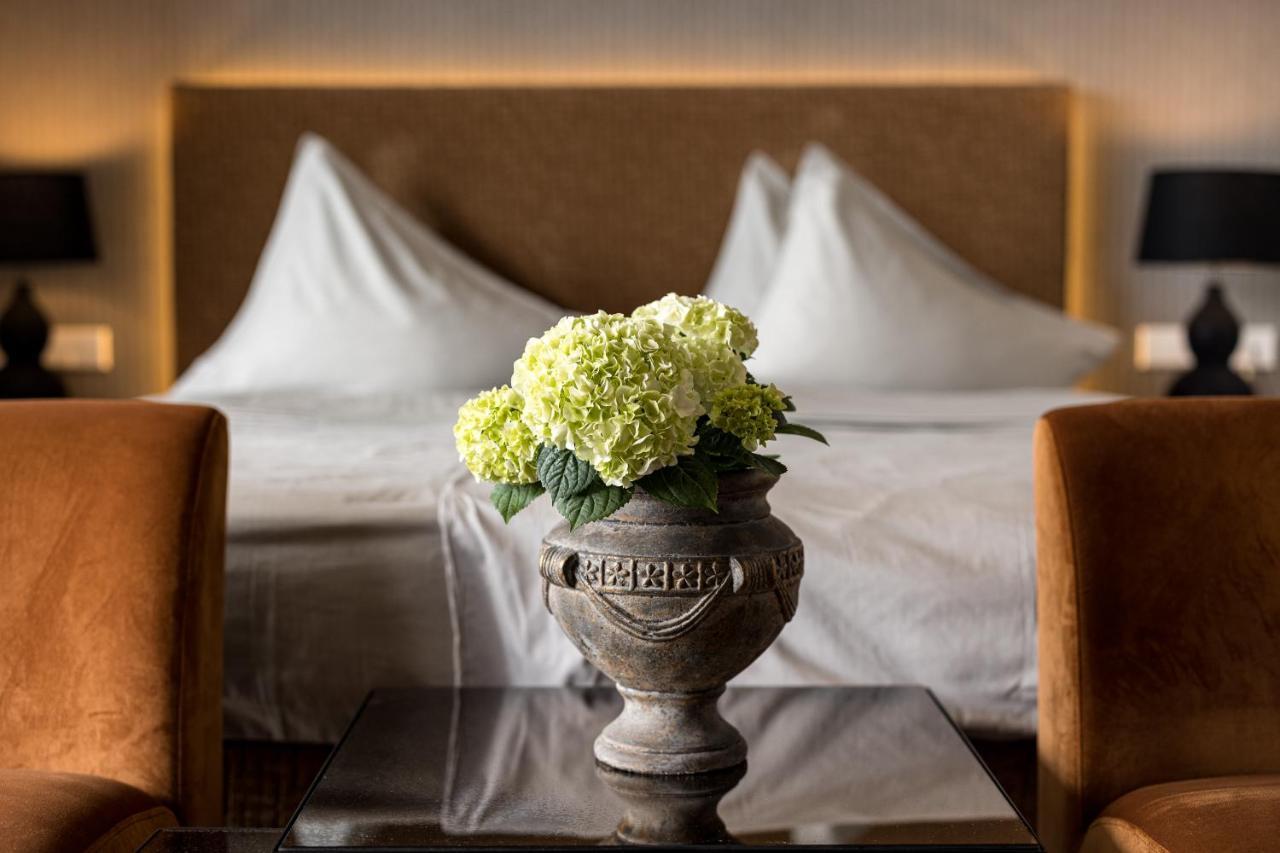 Hotel Finkenhof - Feel At Home Schenna Ngoại thất bức ảnh