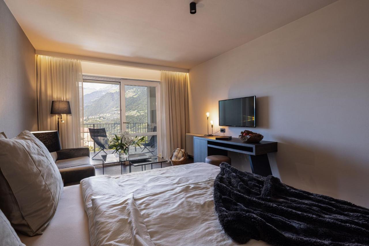 Hotel Finkenhof - Feel At Home Schenna Ngoại thất bức ảnh